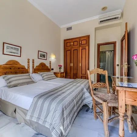 Hotel La Espanola 2*